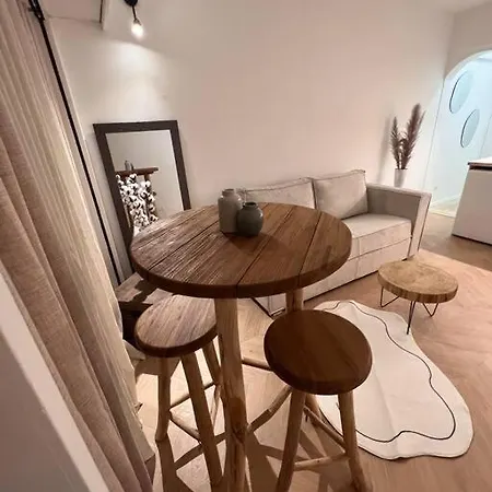 La Perle Du Parc - *