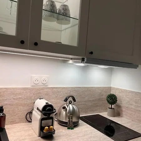 La Perle Du Parc - Apartamento *